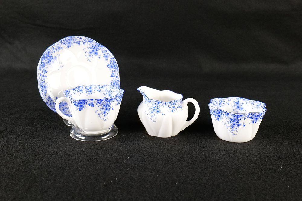 Lot 187: Lot of Shelley Dainty Blue Daisy Bone China