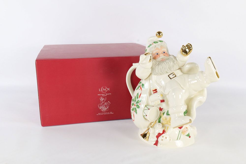 Lot 157: Lenox Holiday Santa Teapot - 1999