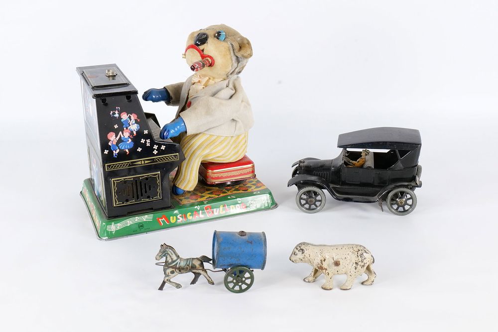 Lot 204: Group Lot of Toys
