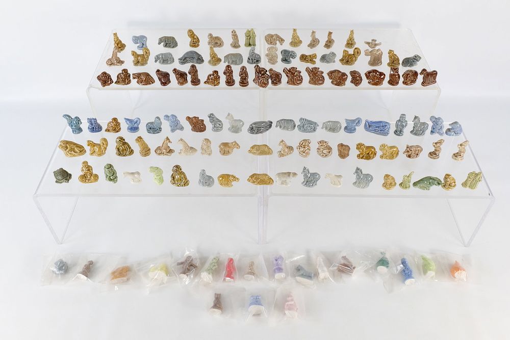 Lot 213: Large Lot of Wade Figurines