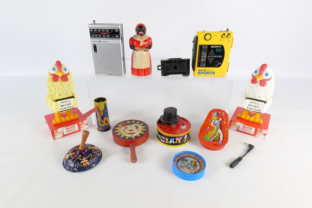 Lot 225: Lot of Vintage Toys and Electronics