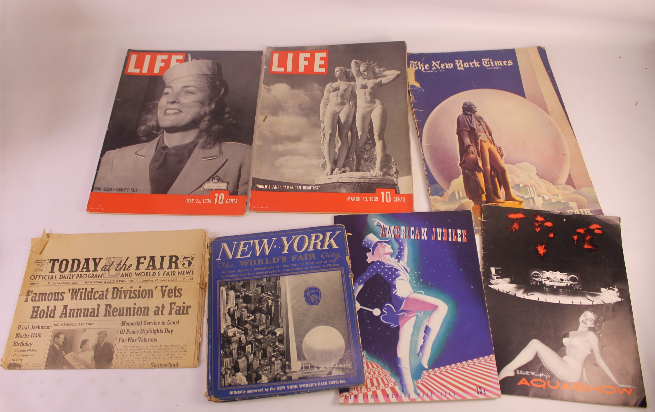 Lot of 1939-40 New York World's Fair Items
