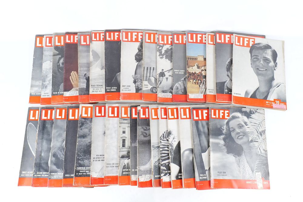 Lot 204: Lot of Vintage Life Magazines