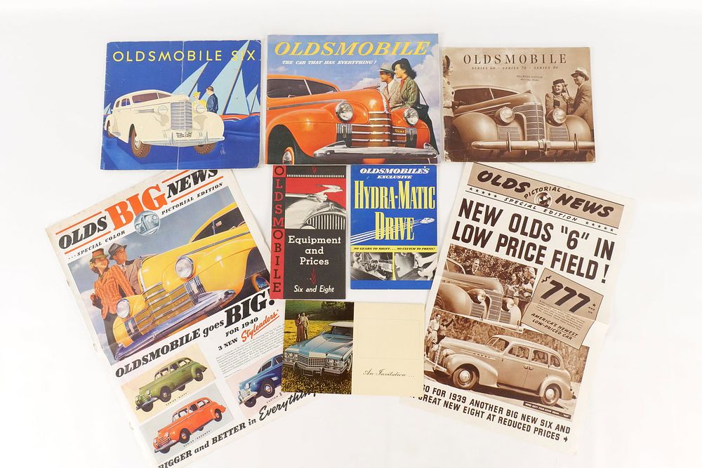 Lot 229: Lot of Oldsmobile Brochures