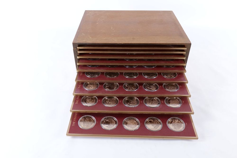 Lot 240: Franklin Mint History of the United States Bronze Medallions