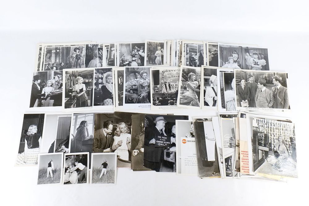 Lot 269: Lot of Vintage Photographs