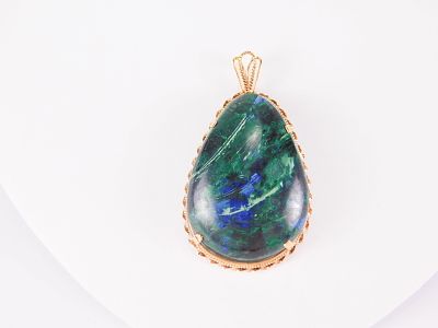 14k Natural Stone Pendant. 14k setting in a twisted pattern and what appears to be a Azur 