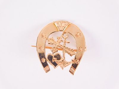 14k Victorian Style Sweetheart/Good Luck Brooch Pin. Contains horseshoe, cross, anchor and 
