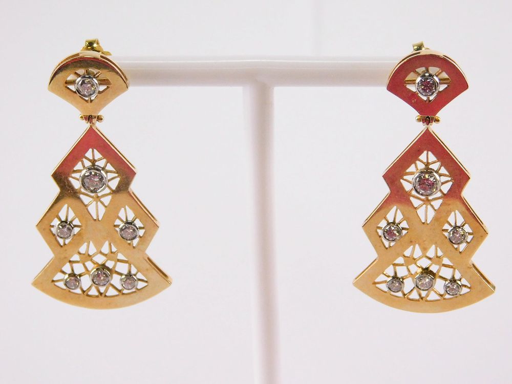 Lot 152: Pair of 14k & Diamond Drop Earrings