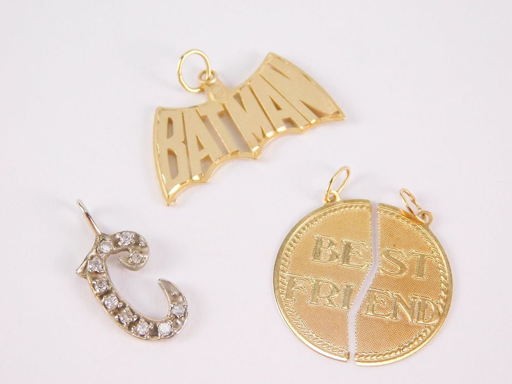 Lot 170: Lot of 4 14k Yellow Gold Charms/Pendants
