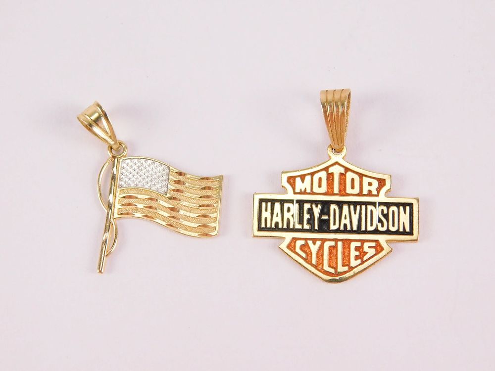 Lot 171: Lot of 2 14k Yellow Gold Charms/Pendants