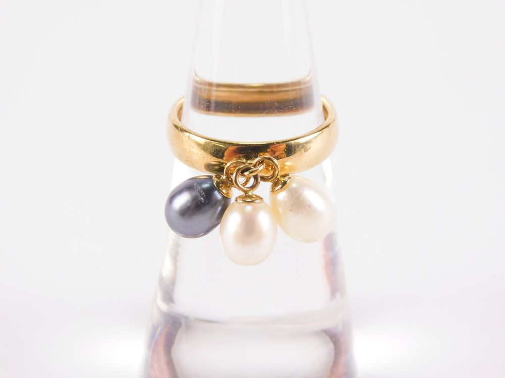Lot 178: 10k Ring with Dangling Cultured Pearls