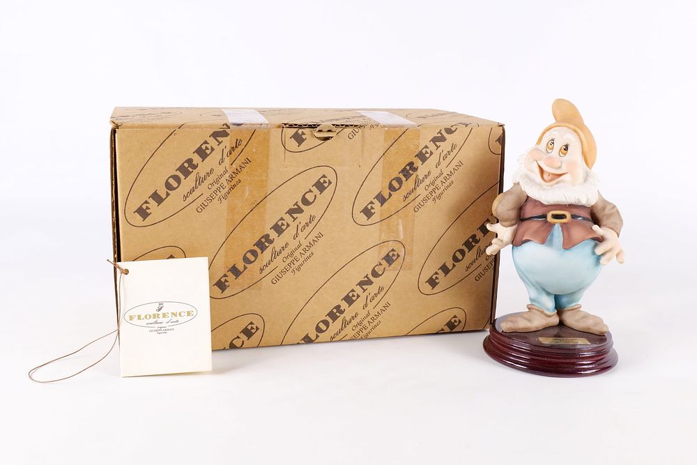 Lot 271: Disney Armani Happy Dwarf Figurine