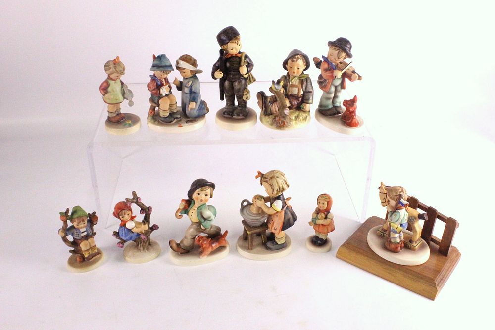 Lot 224: Lot of 11 Vintage M.I. Hummel Figurines
