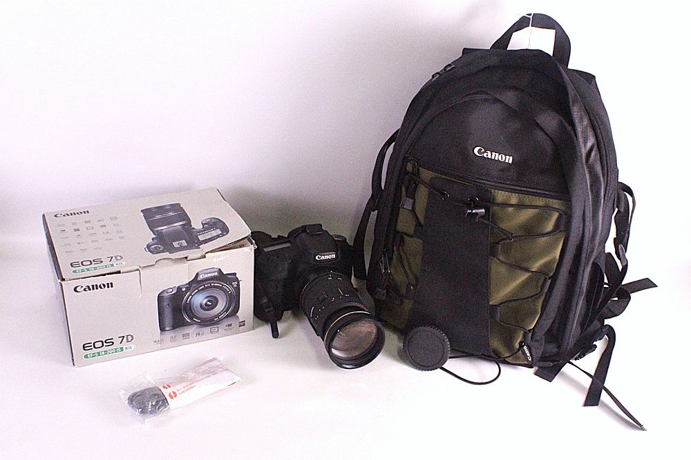 Lot 241: Canon EOS 7D Camera