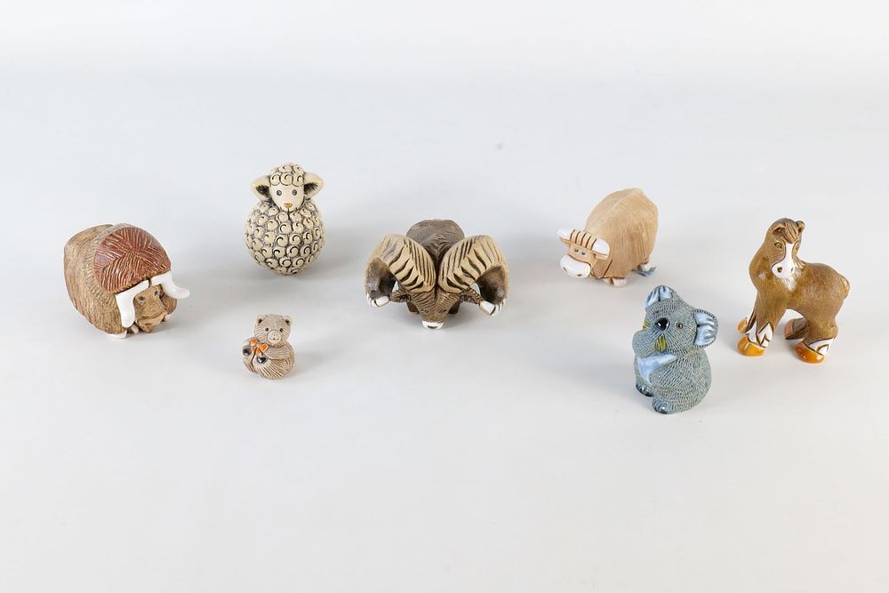 Lot 333: A Collection of Artesania Rinconada Figurines