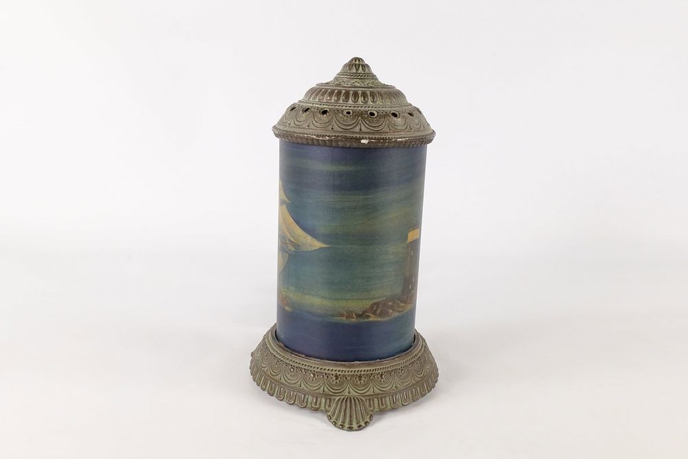 Lot 363: Scene Action Corp Chicago Motion Lamp
