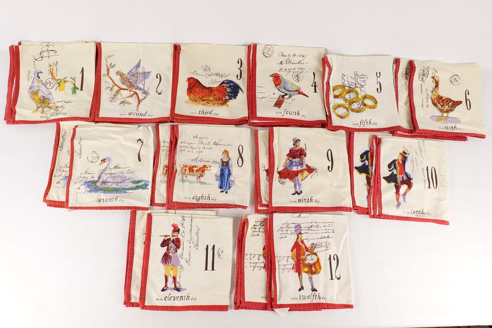 Lot 368: 24 Cotton Williams-Sonoma Napkins