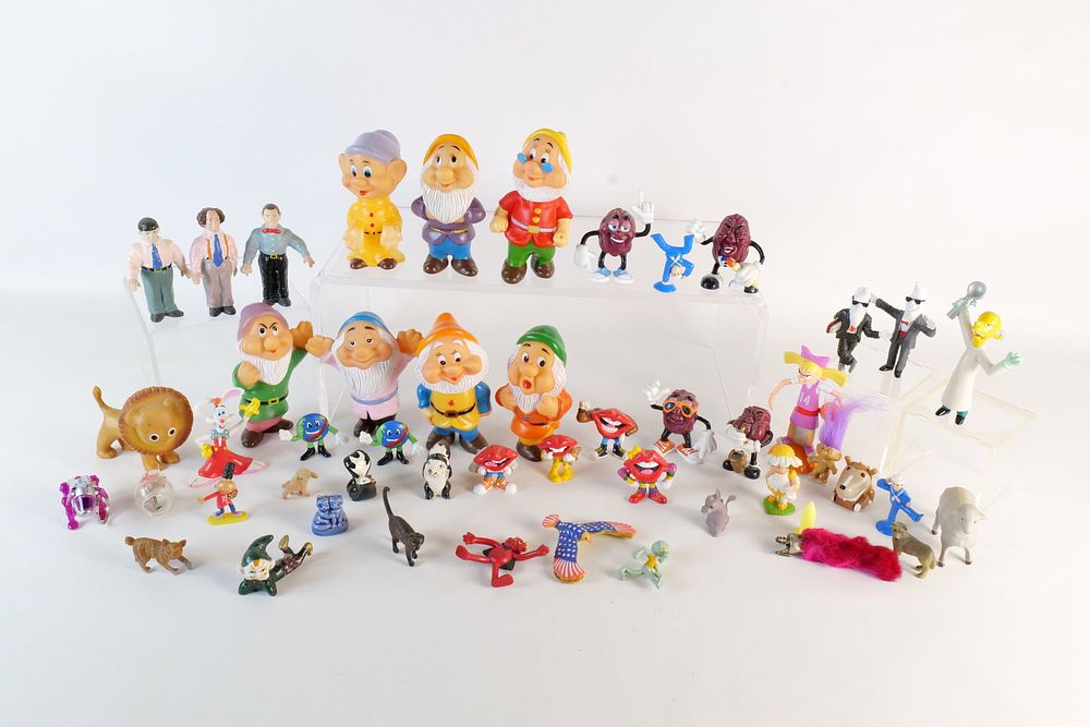 Lot 276: Lot of Pop Culture and Advertising PVC and Plastic Figures
