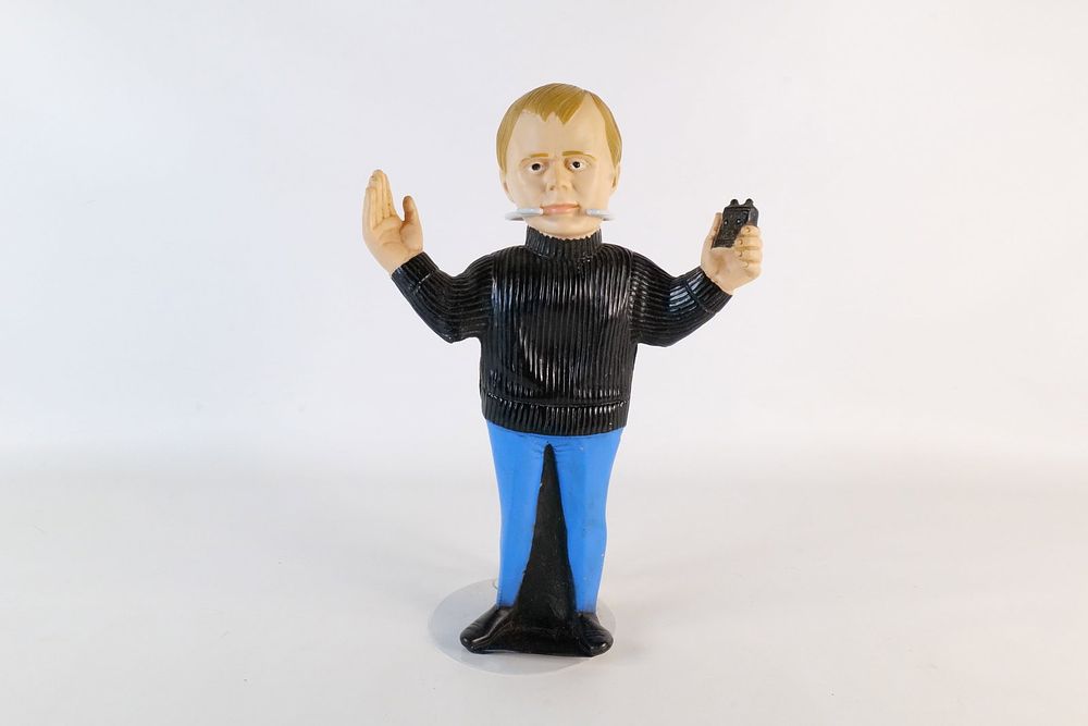 Lot 281: Gilbert the Man from U.N.C.L.E. Illya Kuryakin Vinyl Hand Puppet
