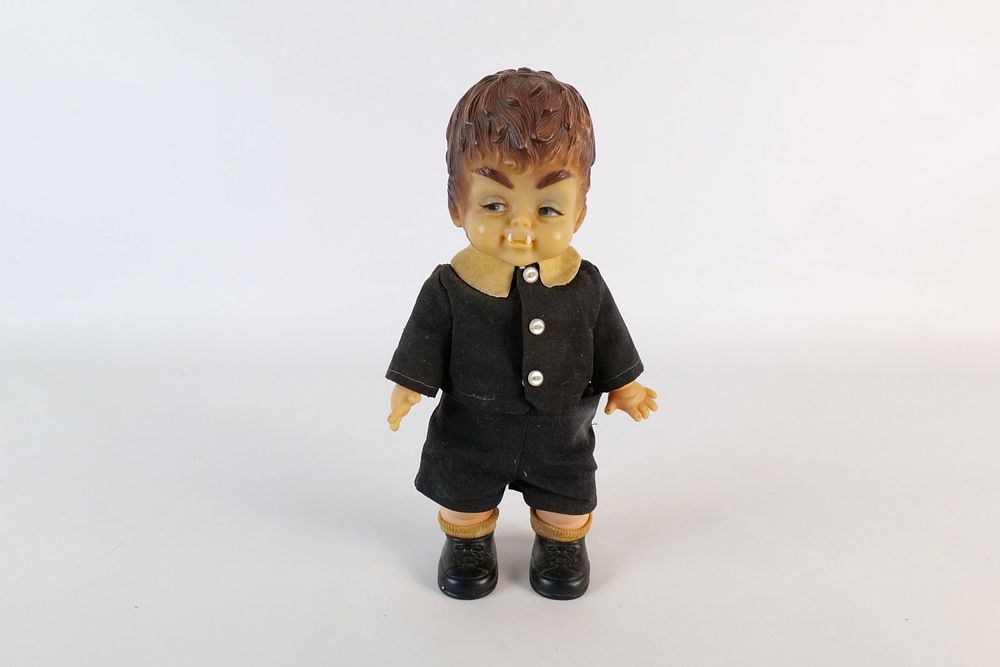 Lot 282: Vintage 1965 Ideal Mini Monsters Eddie Munster Wolfy Doll