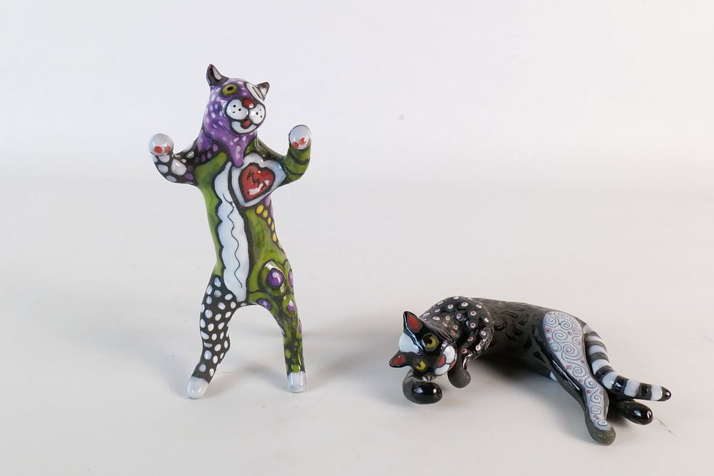 Lot 285: Lot of 2 MCM Pottery Cats