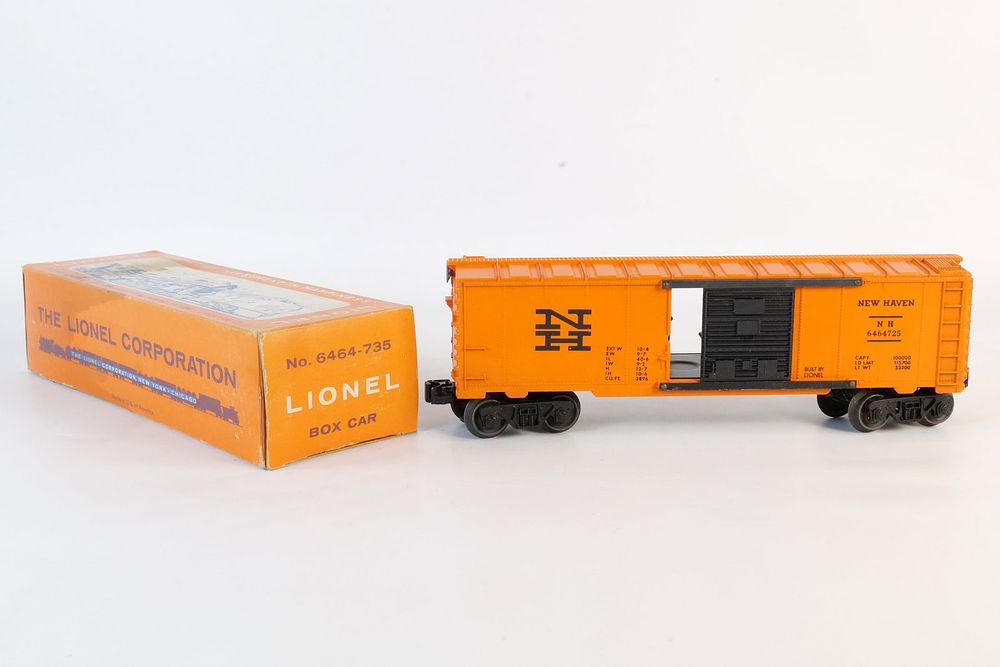 Lot 206: Vintage Lionel 0/27 Postwar New Haven box car