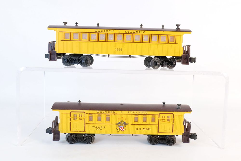 Lot 216: Vintage Lionel 0/27 Postwar lot of (2) Western & Atlantic passenger car set