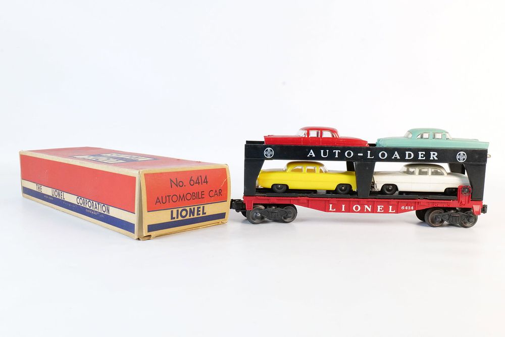 Lot 221: Vintage Lionel 0/27 Postwar Automobile Loader Car #6414