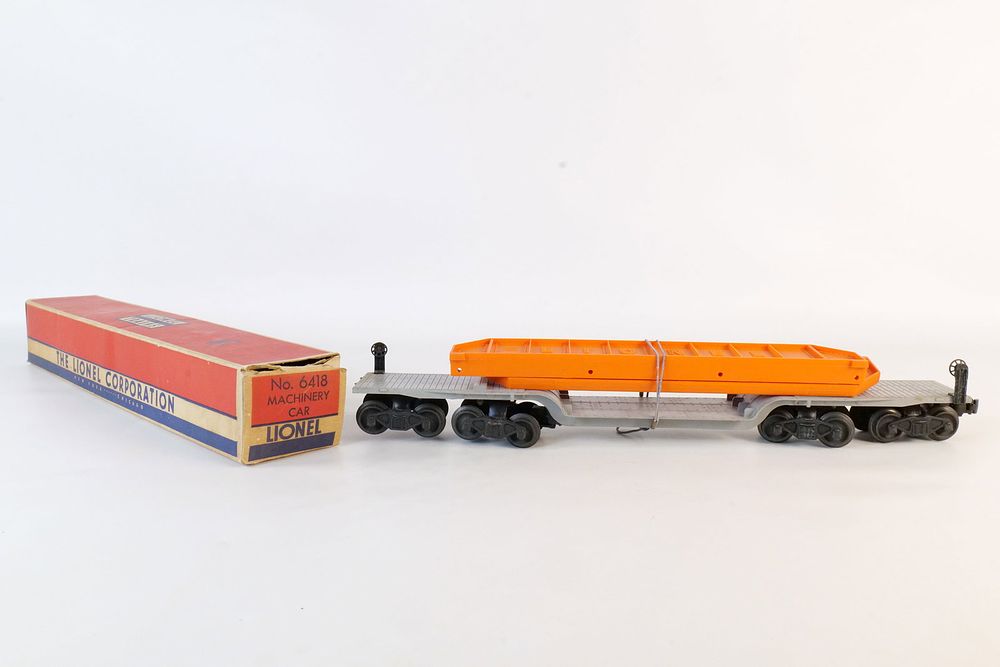 Lot 222: Vintage Lionel 0/27 Postwar Machinery Car #6418