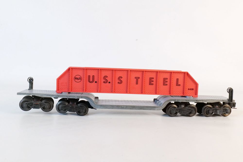Lot 231: Vintage Lionel 0/27 Postwar US Steel Machinery Car #6418