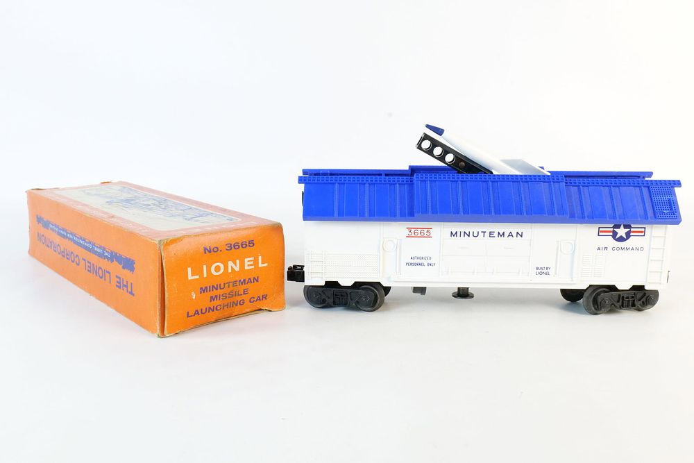 Lot 236: Vintage Lionel 0/27 Postwar US Air Force Minuteman Missile Launching Car