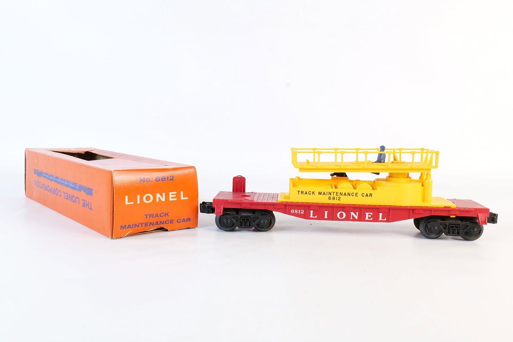 Lot 243: Vintage Lionel 0/27 Postwar Track Maintenance Car #6812