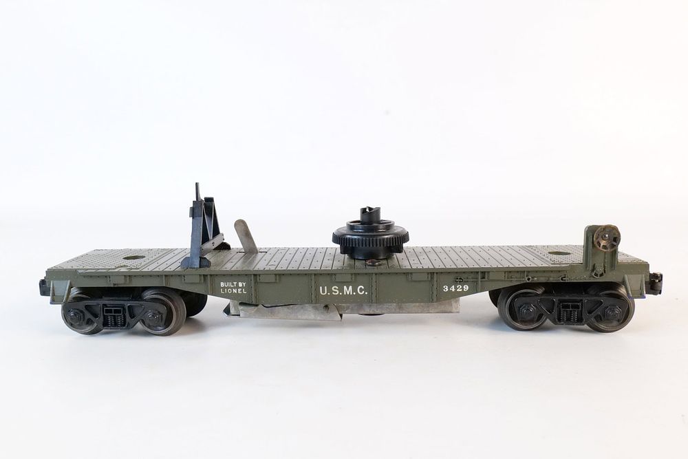 Lot 249: Vintage Lionel 0/27 Postwar USMC Operating Helicopter Car #3429