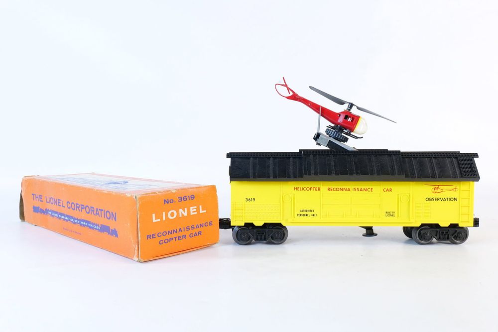 Lot 254: Vintage Lionel 0/27 Postwar Aerial Observation Reconnaissance Copter car #3619