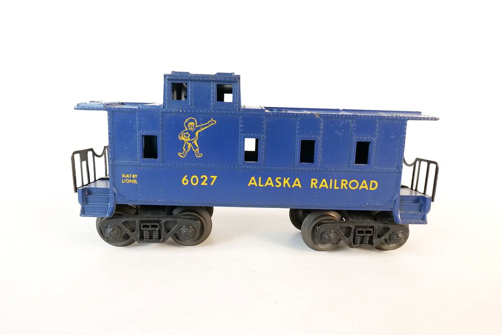 Lot 258: Vintage Lionel 0/27 Postwar Alaska Railroad Caboose #6027