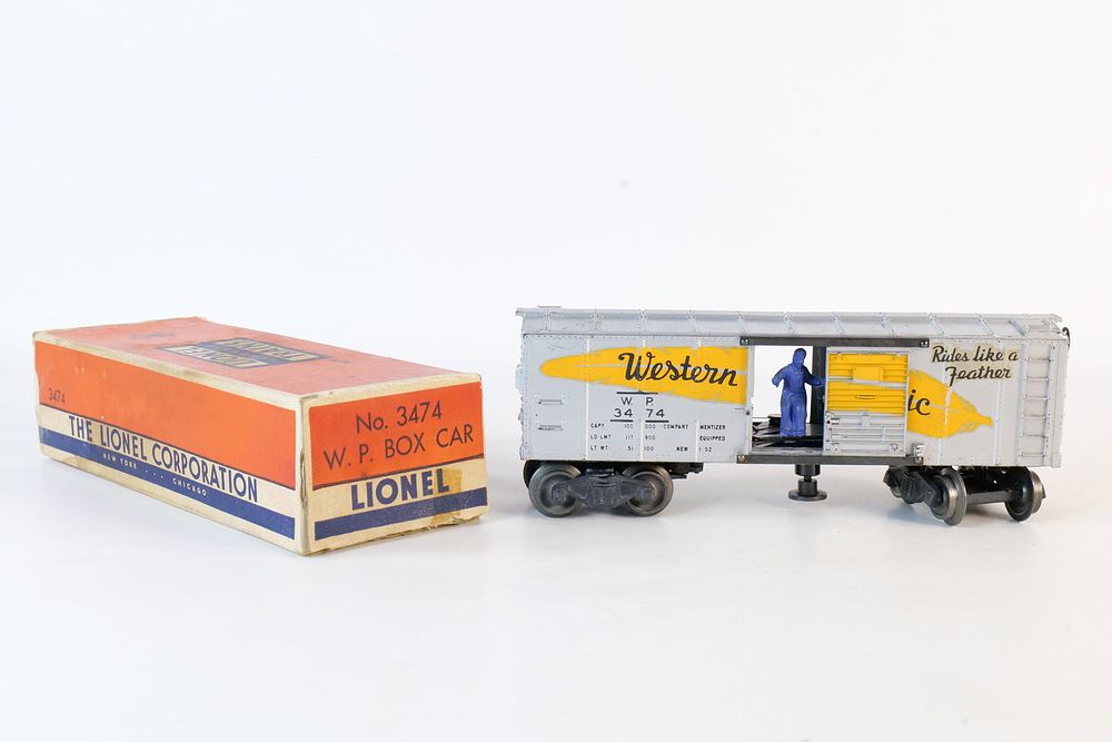 Lot 277: Vintage Lionel 0/27 Postwar Western Pacific Operating Box Car #3474