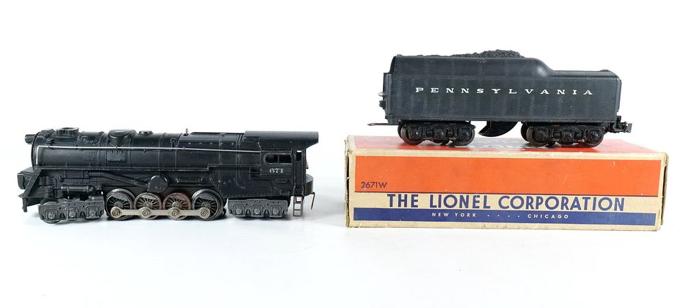 Lot 315: Vintage Lionel 0/27 Postwar Pennsylvania RR Engine #671 with Tender