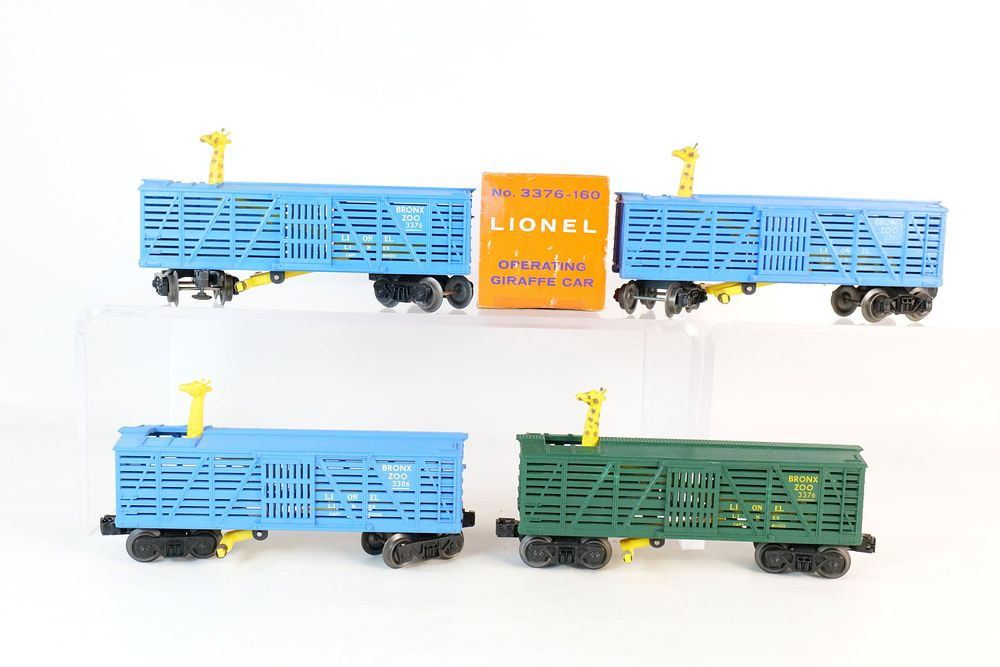 Lot 350: Group Lot of Vintage Lionel 0/27 Postwar Bronx Zoo Box Cars