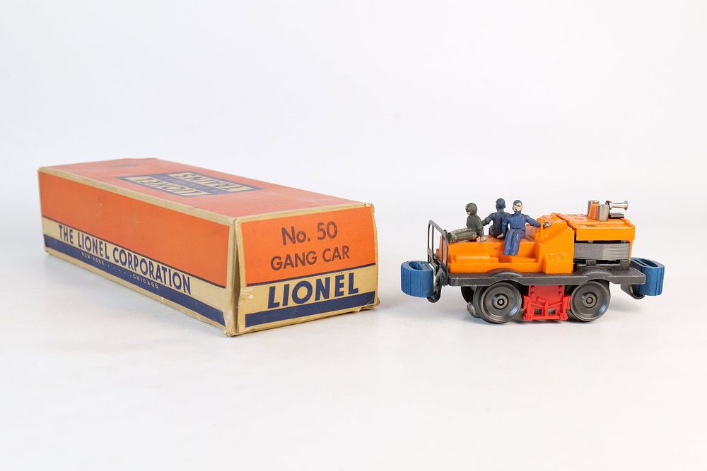 Lot 367: Vintage Lionel 0/27 Postwar Gang Car #50 with box