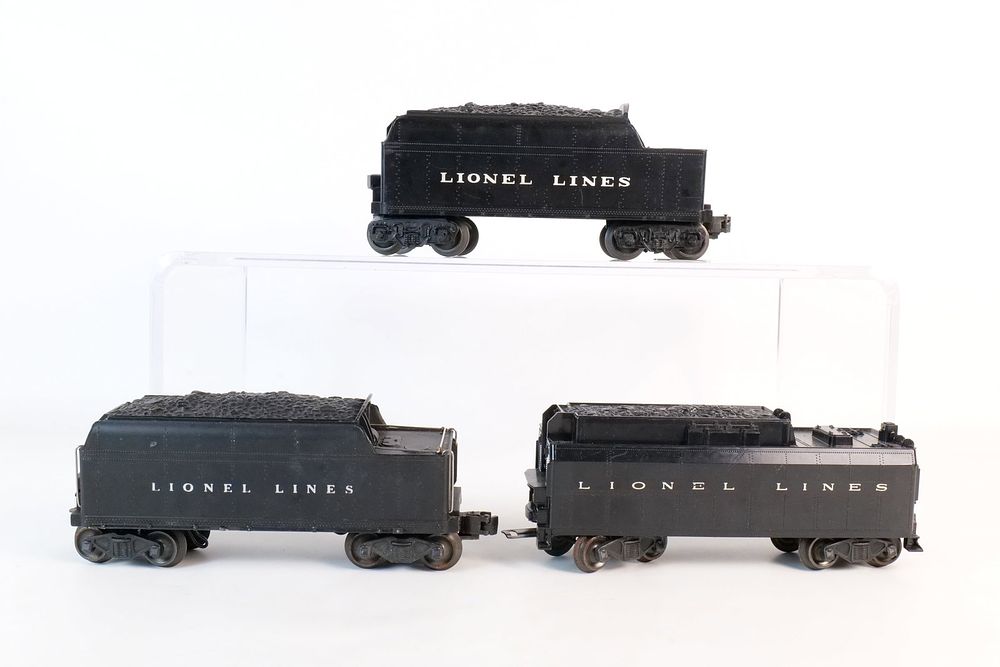 Lot 390: Lot of (3) Vintage Lionel 0/27 Postwar Tenders including #6020W