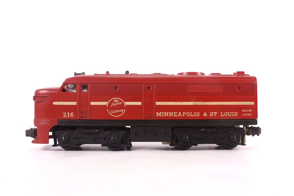 Lot 411: Vintage Lionel 0/27 Postwar Minneapolis & St Louis Alco A unit Diesel Locomotive #216