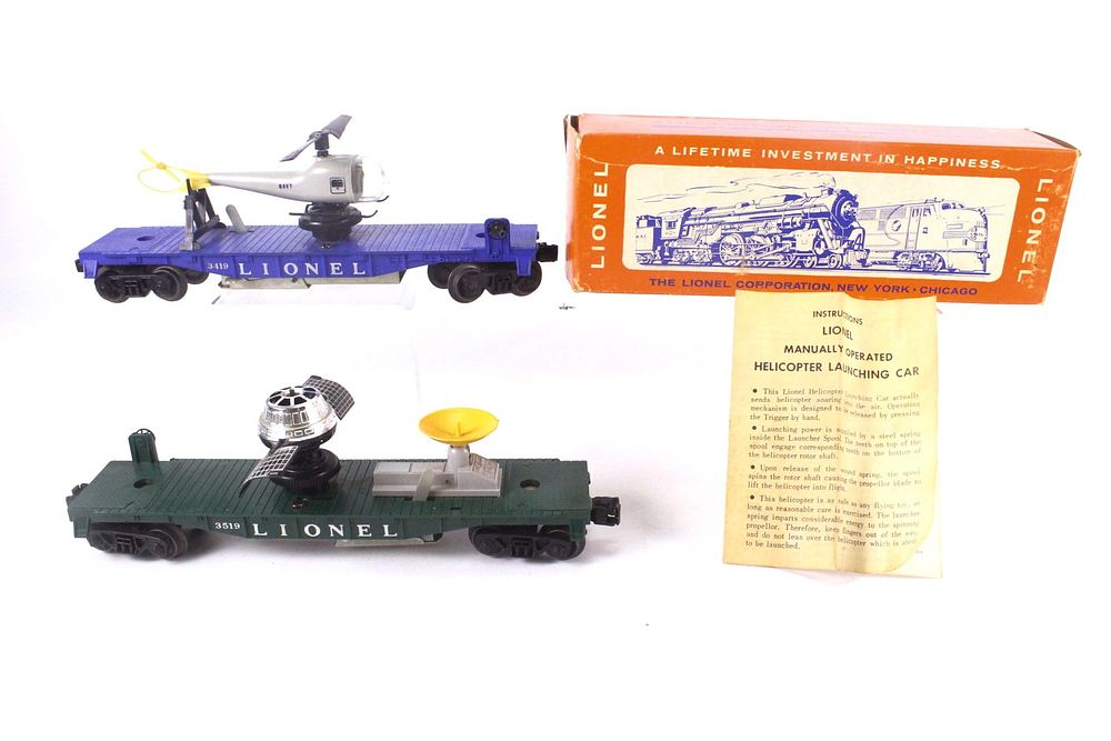 Lot 414: Lot of (2) Vintage Lionel 0/27 Postwar Train Cars