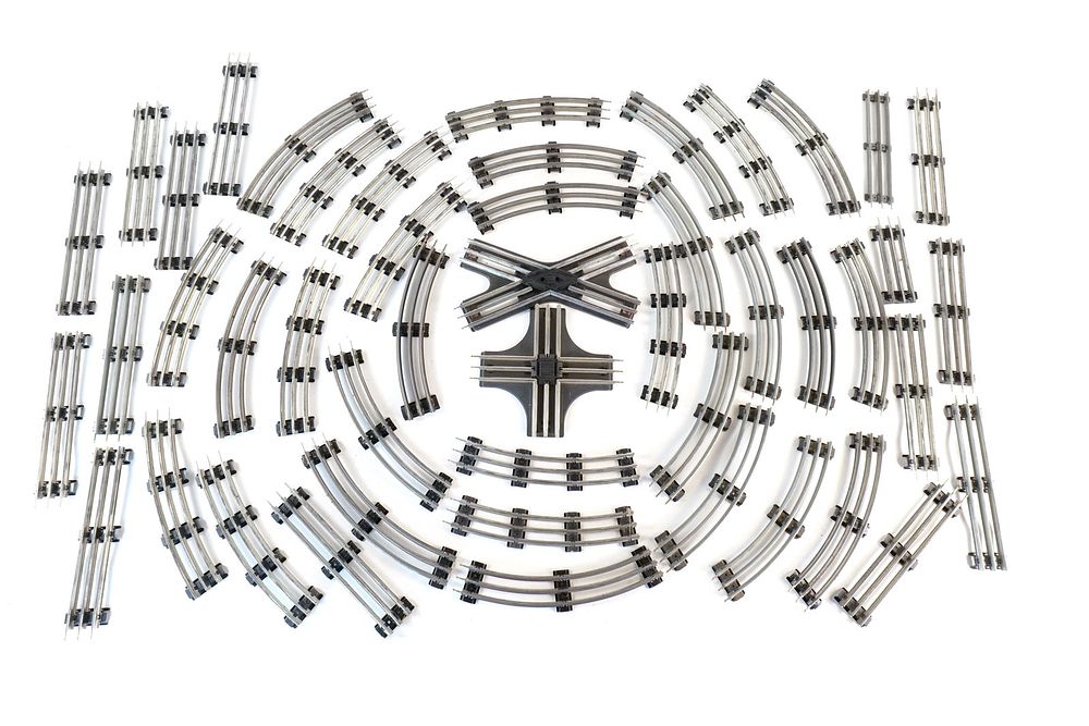 Lot 444: Huge Lot of Vintage Lionel 0 Gauge Track