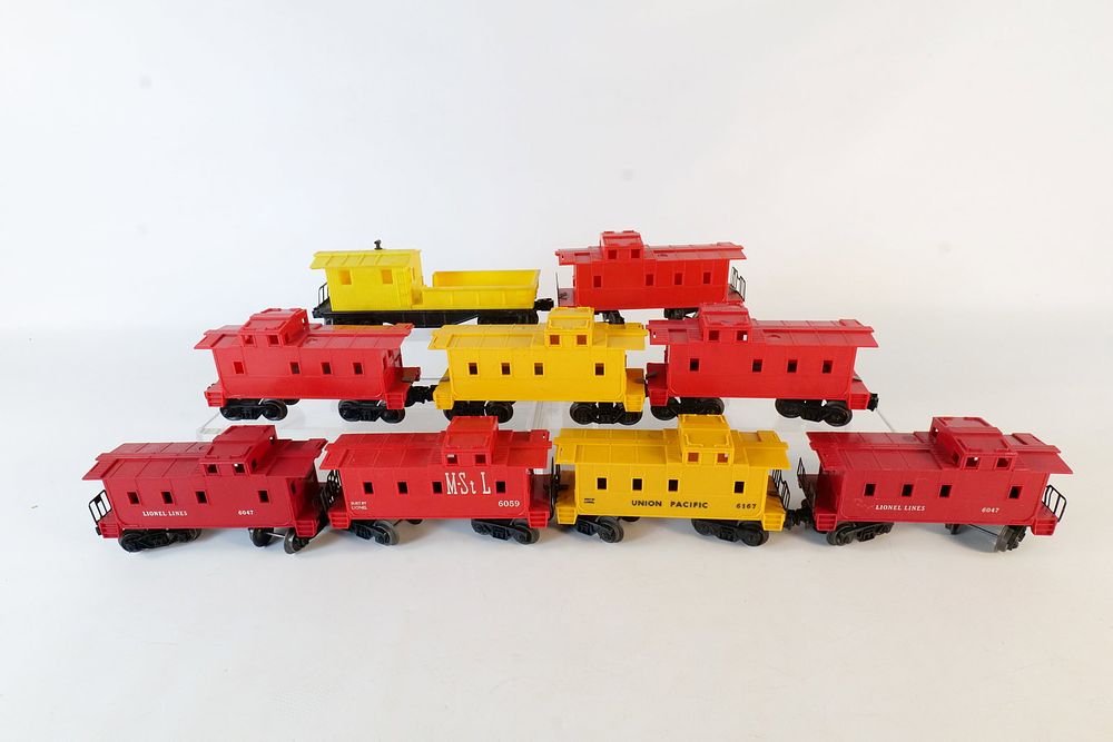 Lot 457: Huge Lot of Vintage Lionel 0/27 Postwar Cabooses