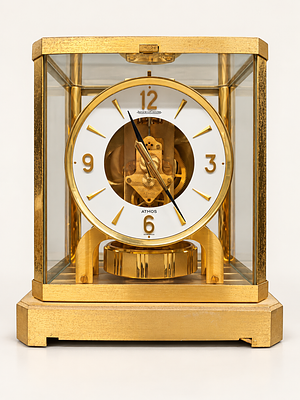 שעון Atmos. שעון אטמוס תוצרת Jaeger LeCoultre, לוח עגול. גובה: 23.5 ס"מ