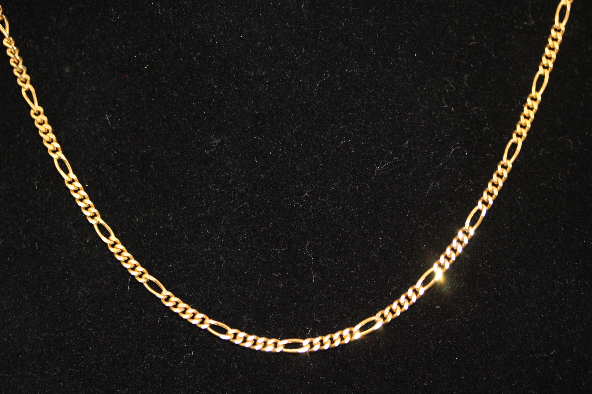 9ct Gold figaro chain Weight 7.8g