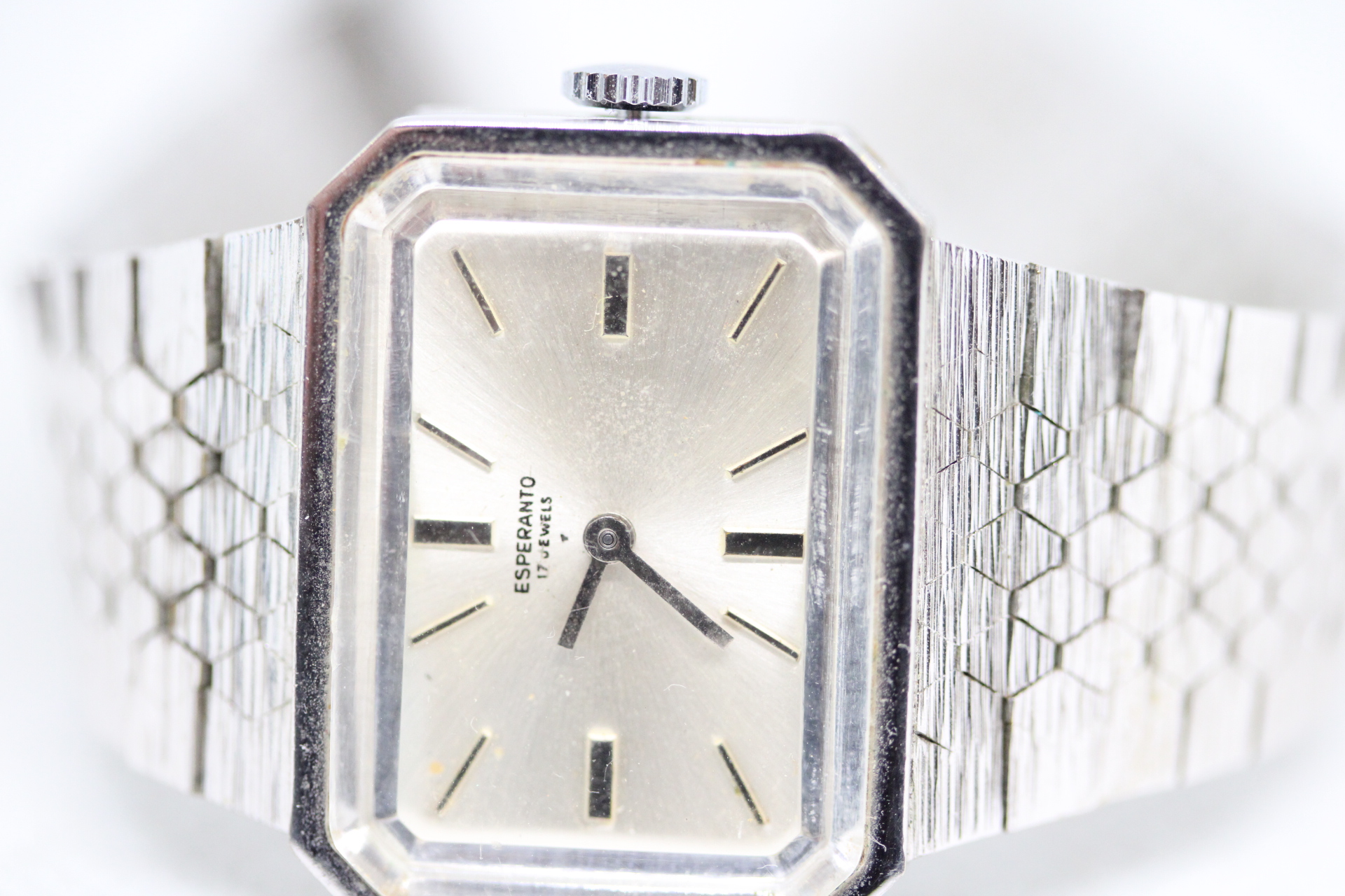 Large Esperanto 17Jewels Ladies Mechanical Wind Wristwatch.