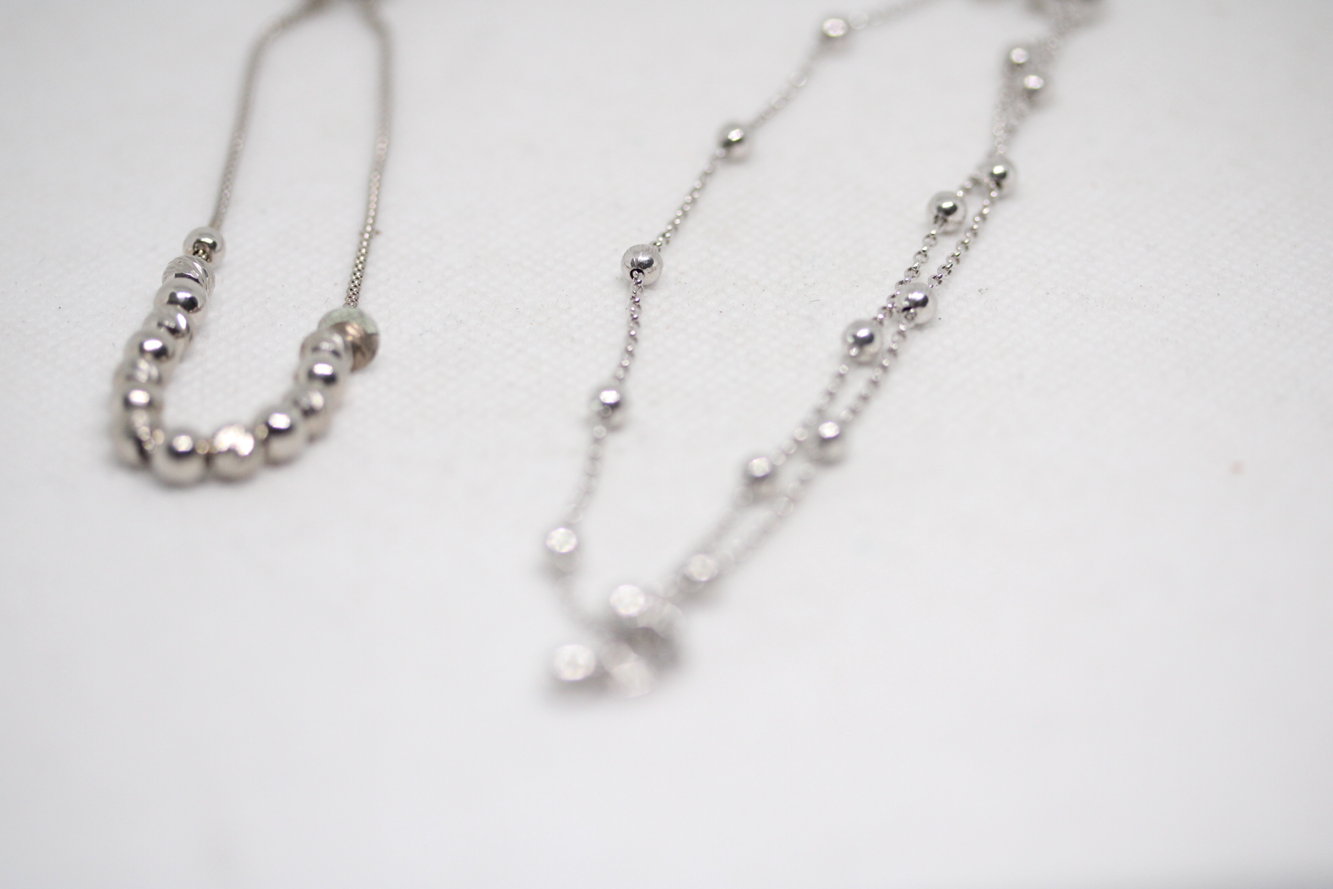 2x Silver ankle bracelets