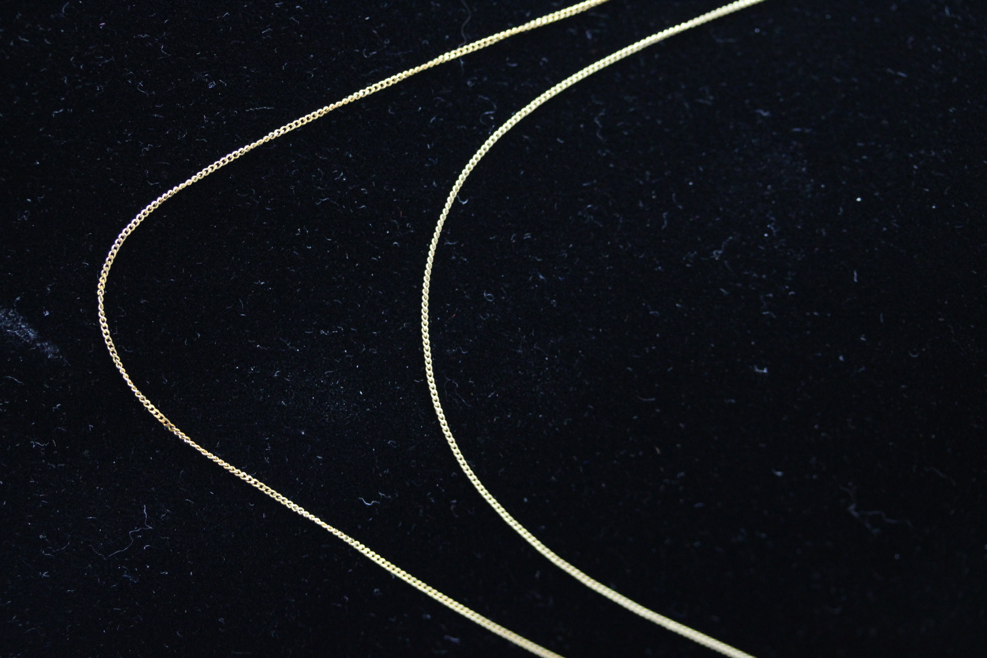 14ct Gold necklace & 9ct gold necklace  Total weight 1.5g